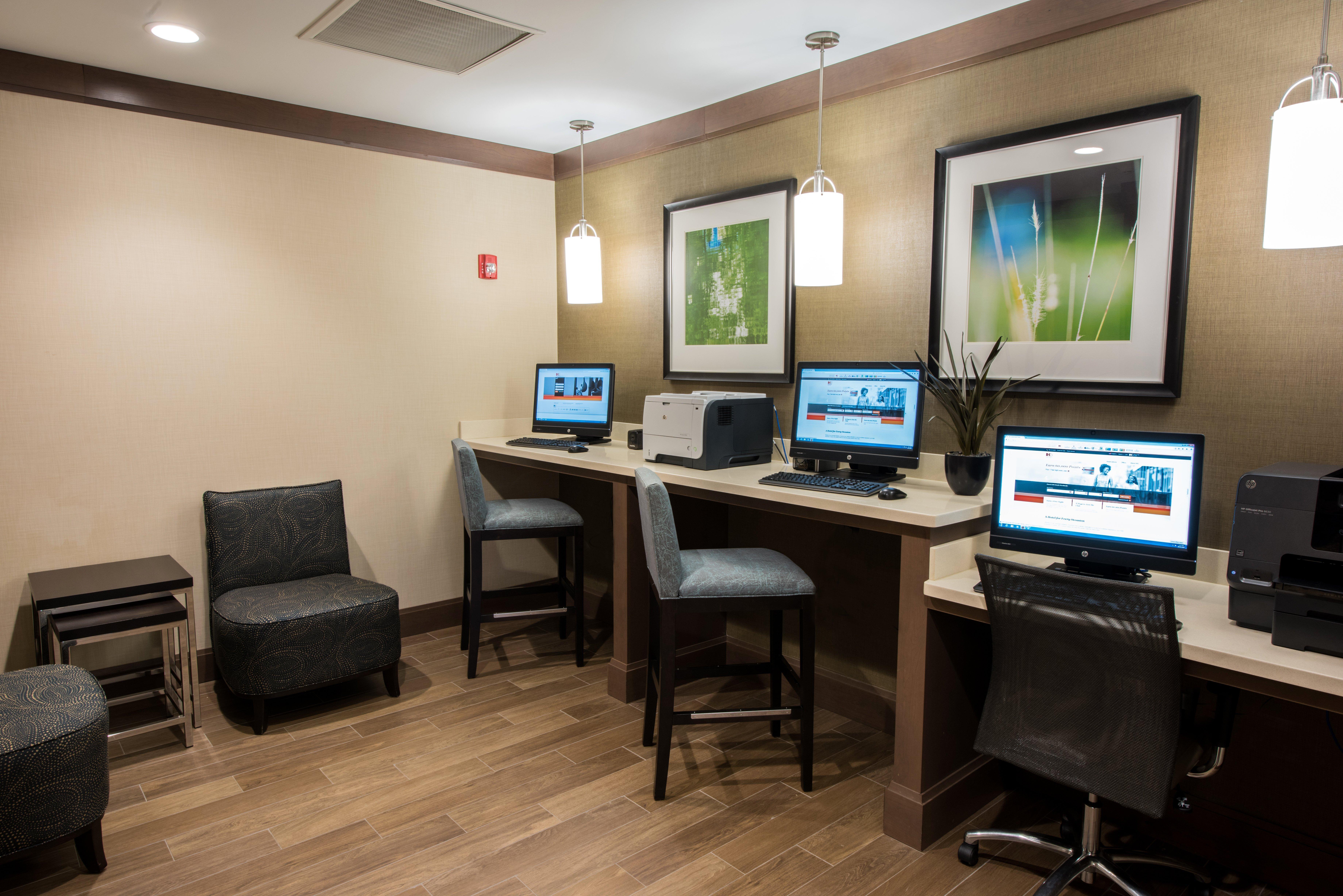 Staybridge Suites Albany Wolf Rd-Colonie Center, An Ihg Hotel Extérieur photo